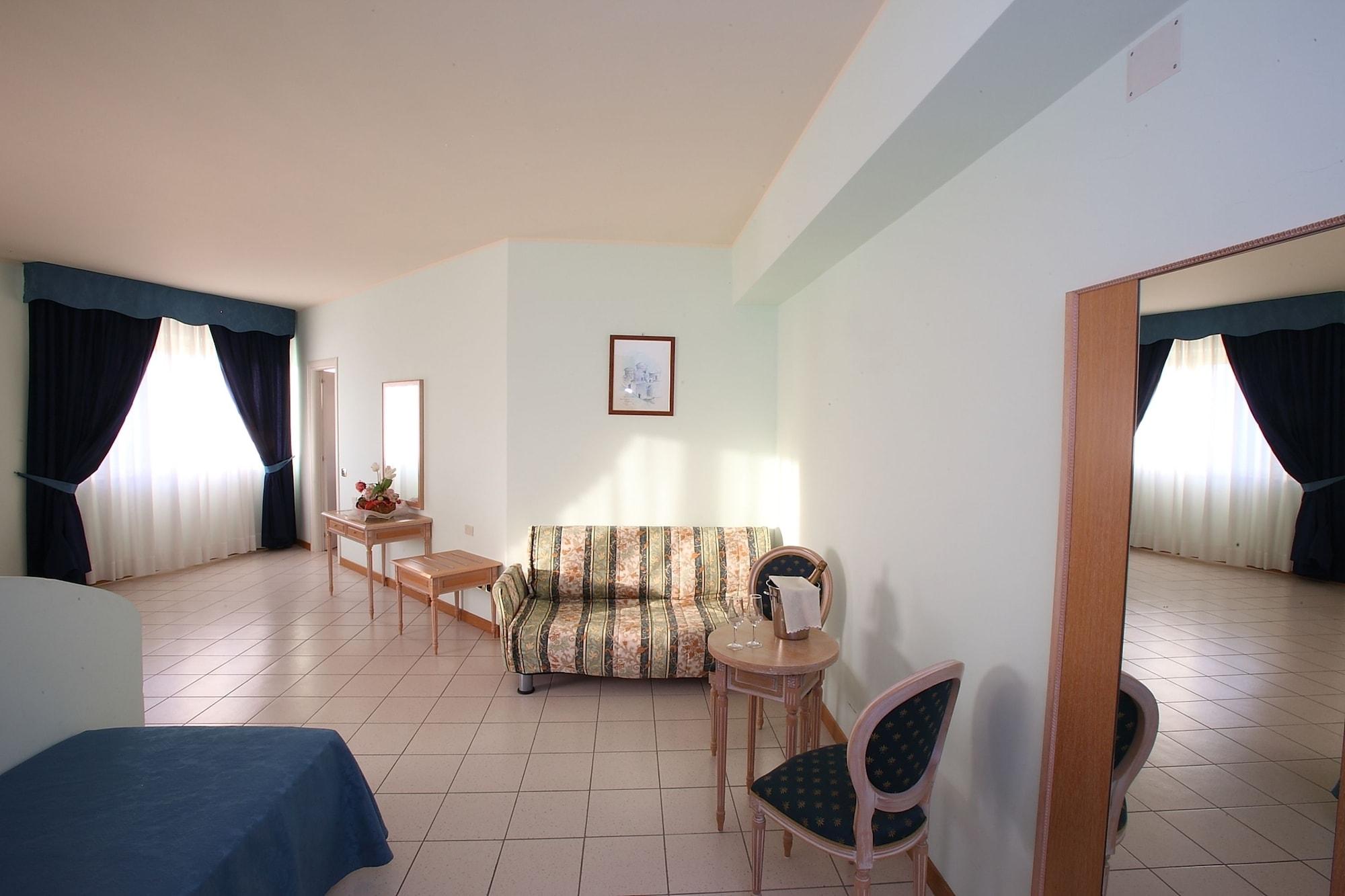 Partenone Resort Hotel Ріаче Марина Екстер'єр фото